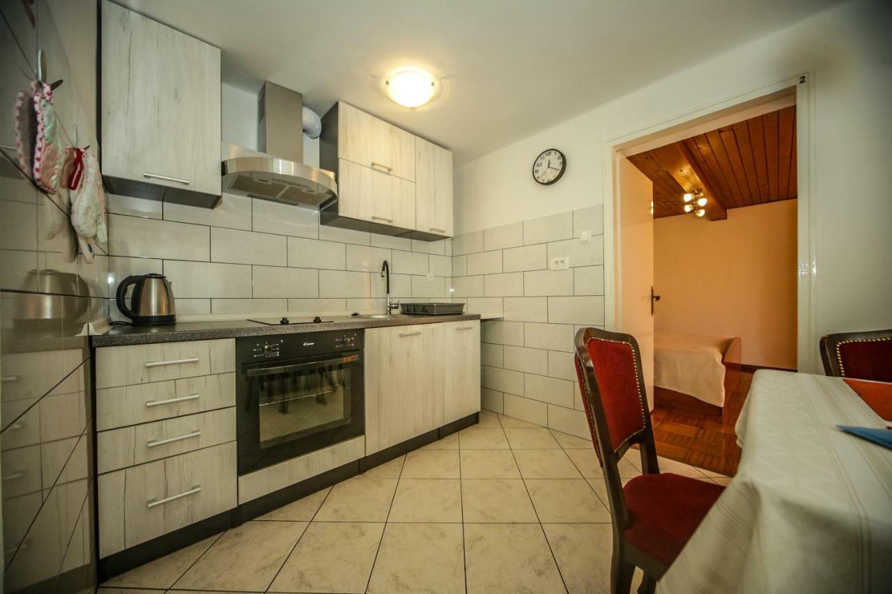 Apartman Ana Lovran Exterior photo